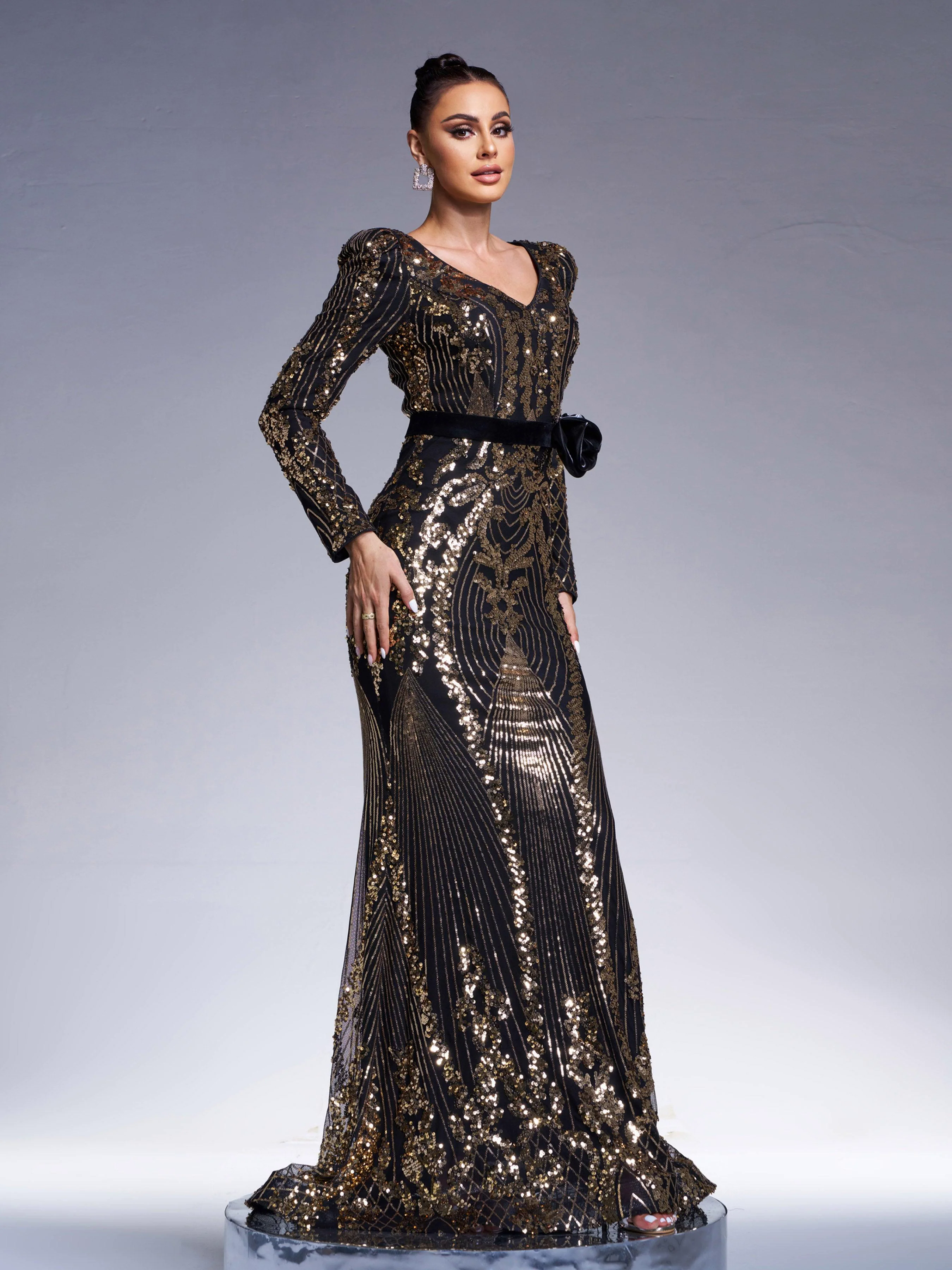 Black Long Sleeve Sequined V-neck Dress DH80240 Black Long Sleeve Sequined V-neck Dress DH80240